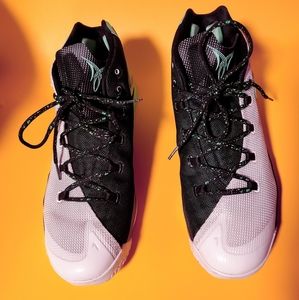 The Jordan Melo M12 ‘Hyper Turquoise’ is Available